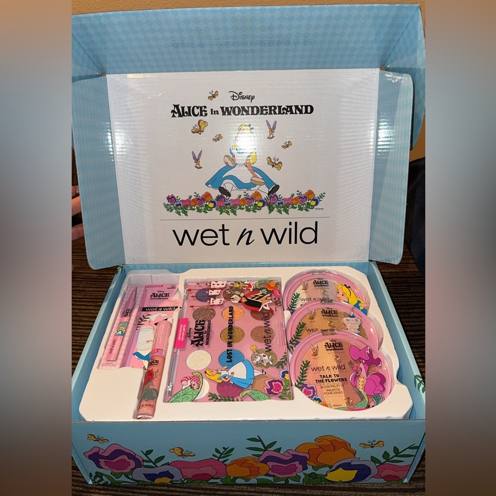 wet n wild alice in wonderland collection